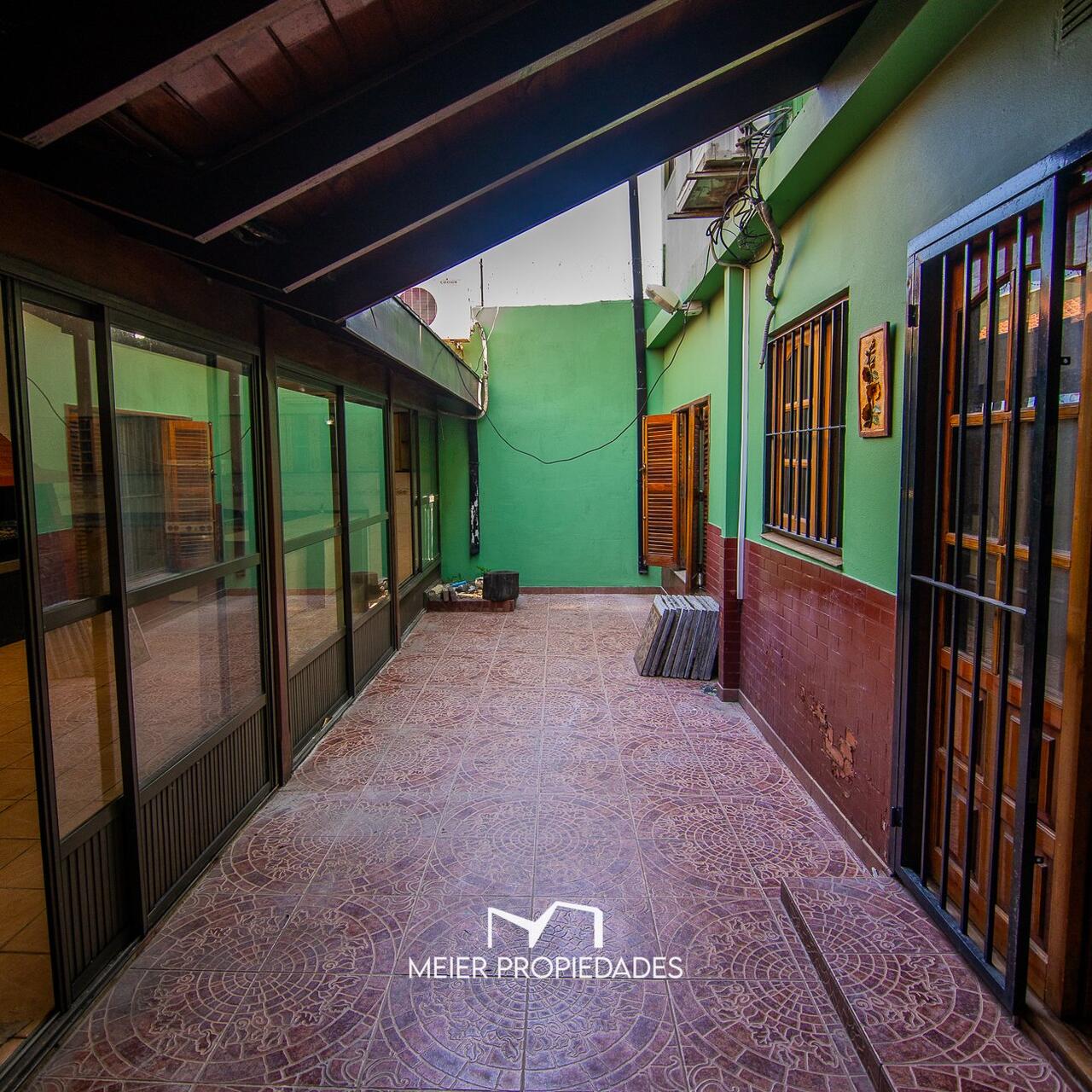 Hermoso Chalet en Isidro Casanova - Ideal 2 Familias - Valor en Oportunidad! - Imagen 3