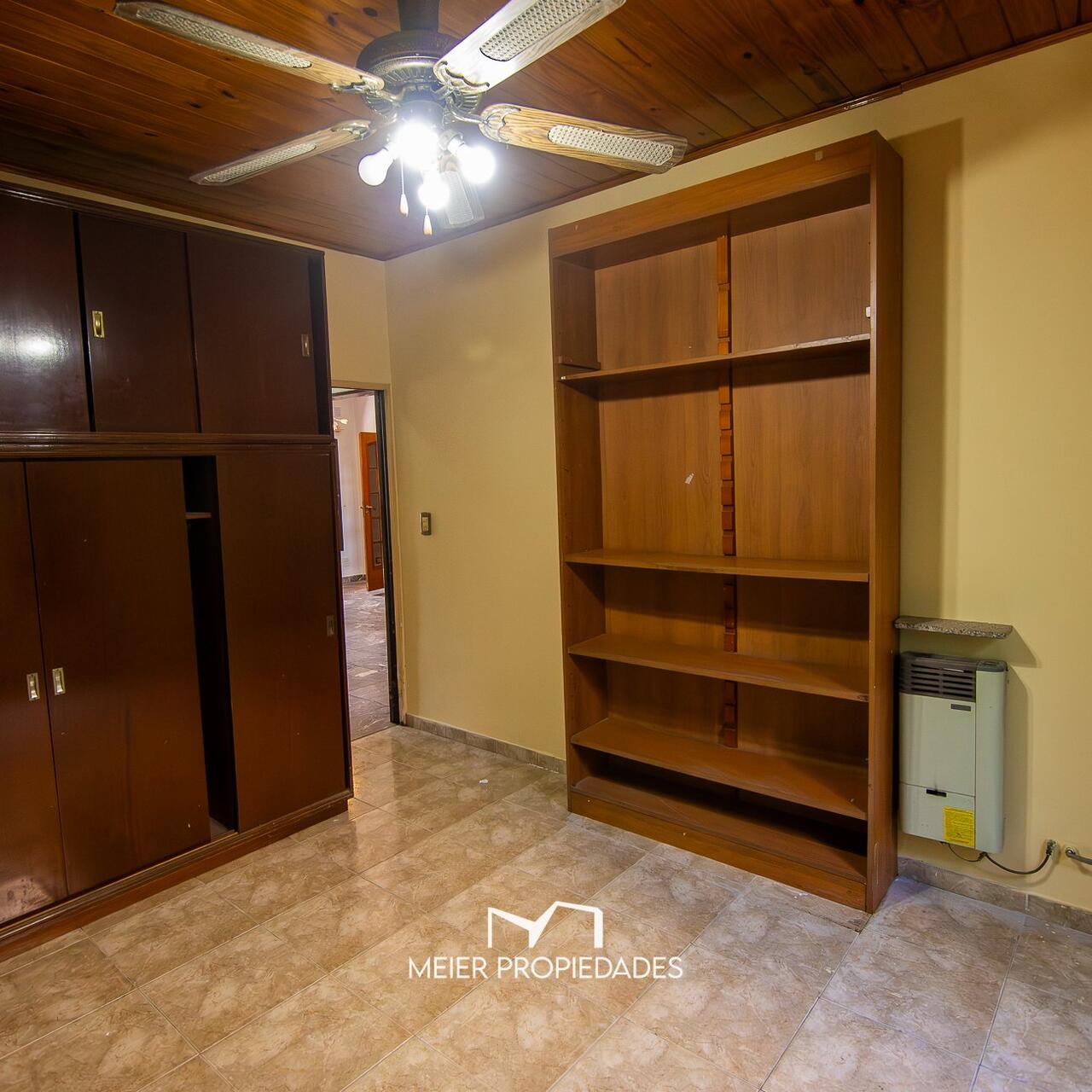 Hermoso Chalet en Isidro Casanova - Ideal 2 Familias - Valor en Oportunidad! - Imagen 9