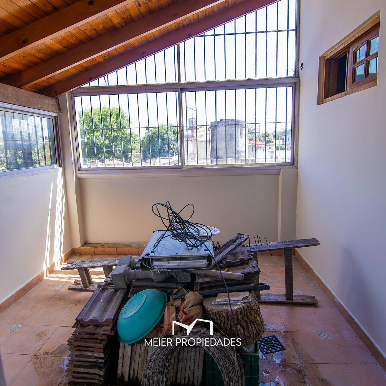 Hermoso Chalet en Isidro Casanova - Ideal 2 Familias - Valor en Oportunidad! - Imagen 13