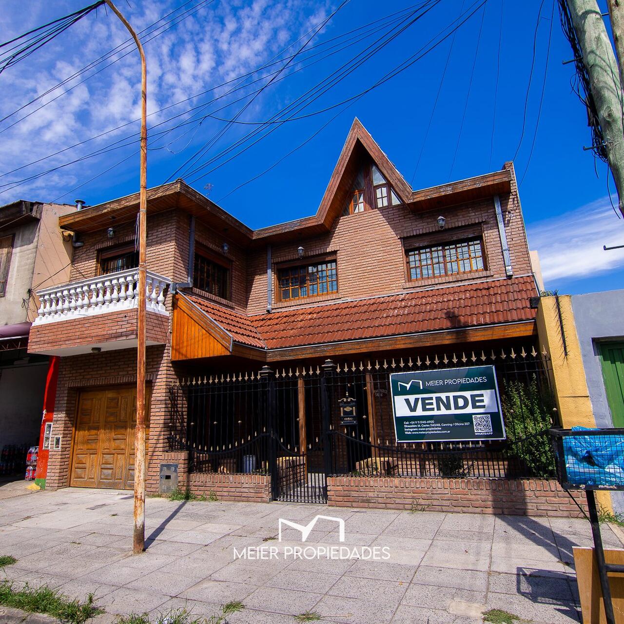 Hermoso Chalet en Isidro Casanova - Ideal 2 Familias - Valor en Oportunidad! - Imagen 1