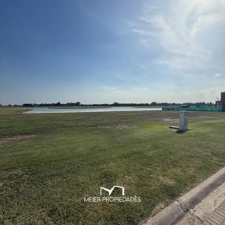 Lote en Barrio "Las Victorias" Canning - AL LAGO - 823 M2 LOTE: 207 - Imagen 3