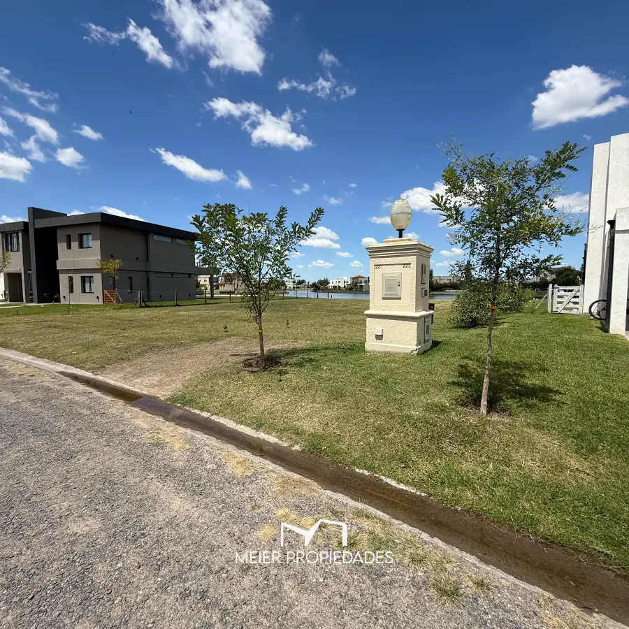 Lote en Barrio "Lagos de San Eliseo" Canning - AL LAGO - 840 M2  - LOTE: 222 - Imagen 6