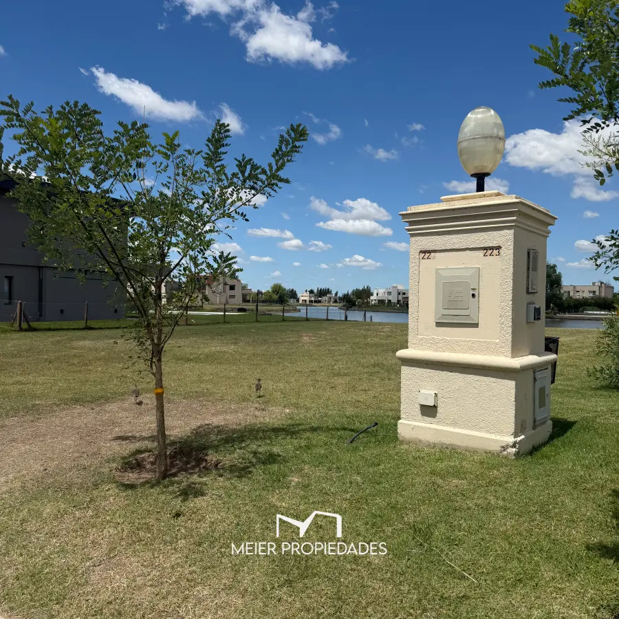 Lote en Barrio "Lagos de San Eliseo" Canning - AL LAGO - 840 M2  - LOTE: 222 - Imagen 1