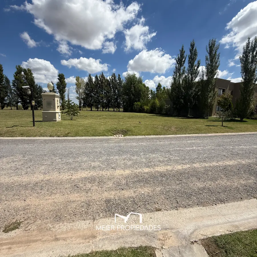 Lote en Barrio "Lagos de San Eliseo" Canning - Permetral - 793 M2 - LOTE: 8 - Imagen 4