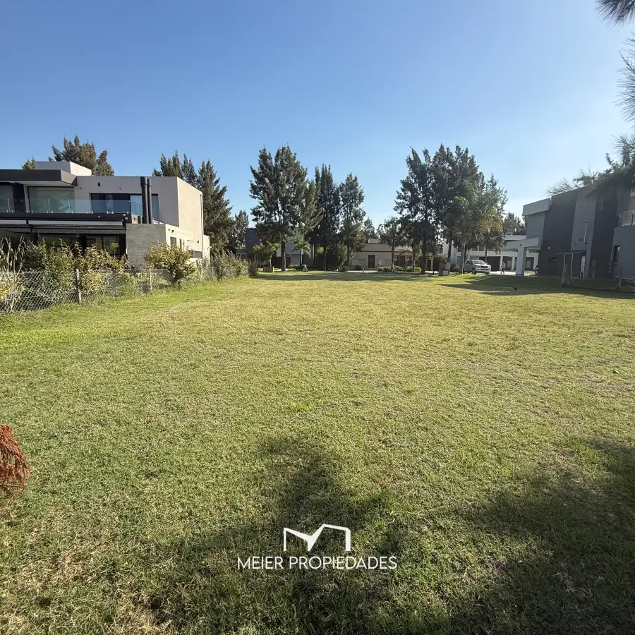 Lote en Barrio "El Principado"  849 M2 - AL LAGO - LOTE: 22 - Imagen 11