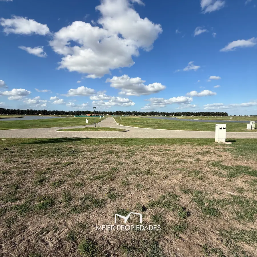 Lote en Barrio "Las Victorias" Canning - Perimetral - 602 M2 LOTE: 42 - Imagen 1