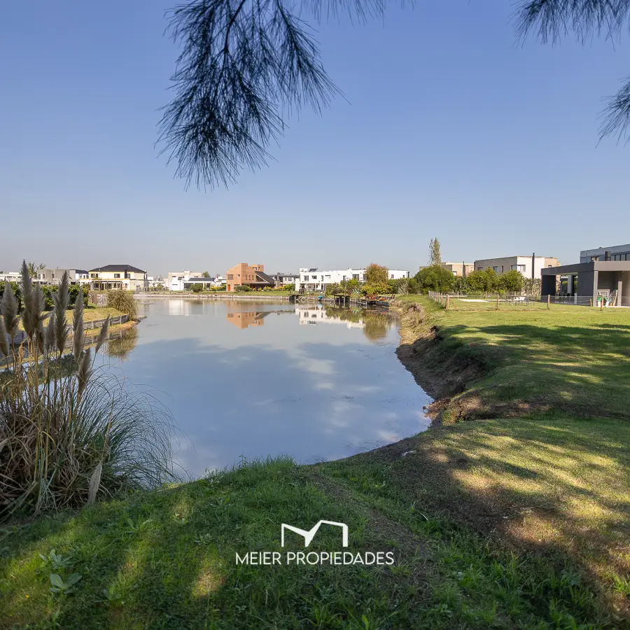 Lote en Barrio "Lagos de San Eliseo" Canning - AL LAGO - 905 M2  - LOTE: 206 - Imagen 3