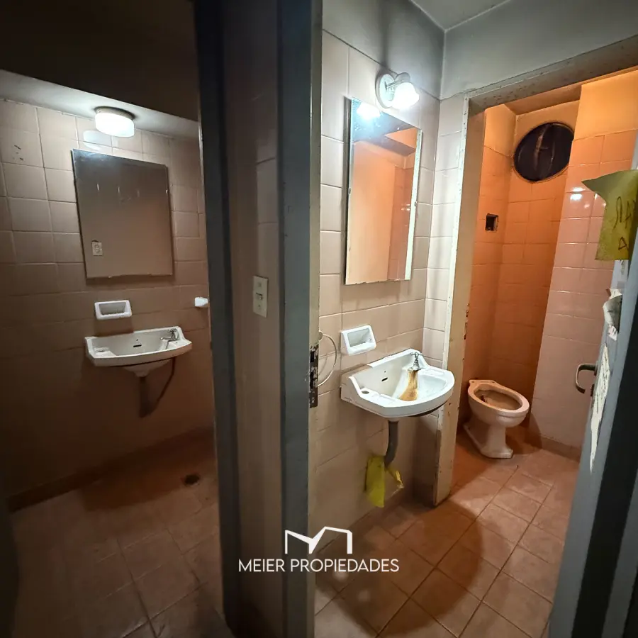 Local Comercial con Entrepiso en Monserrat CABA 90m2 Ubicacion Estrategica - Imagen 7