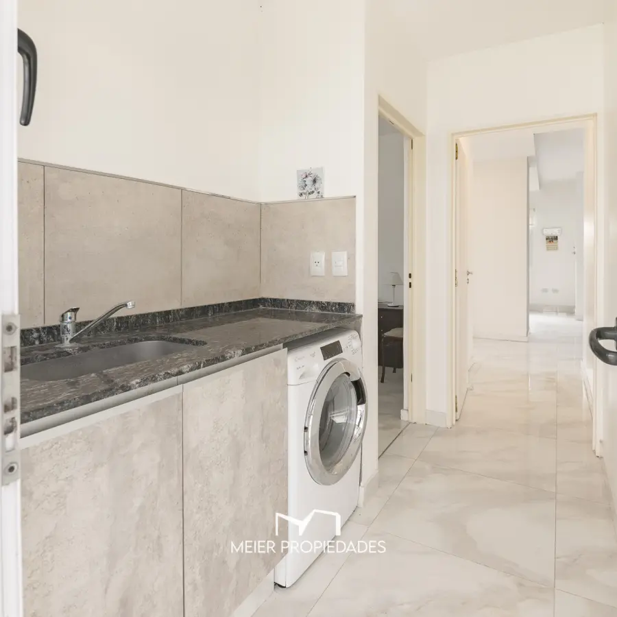 Casa de Categoría en Venta sobre el Lago en  "Lagos de San Eliseo" | 4 Dormitorios | Pileta | Lote de 800 m² - Imagen 14