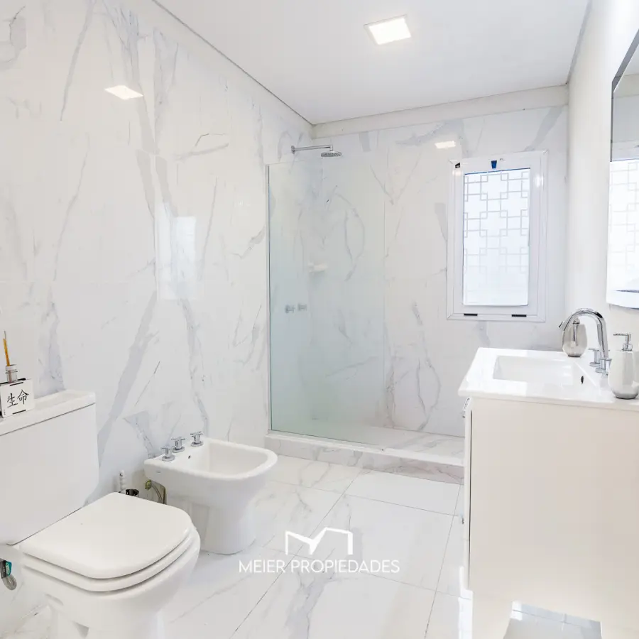 Casa de Categoría en Venta sobre el Lago en  "Lagos de San Eliseo" | 4 Dormitorios | Pileta | Lote de 800 m² - Imagen 17