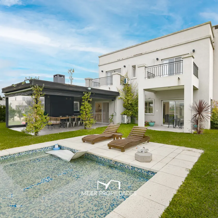 Exclusiva Residencia con Fondo a la Laguna y Muelle en Lagos de San Eliseo Lote: 193 - Imagen 5