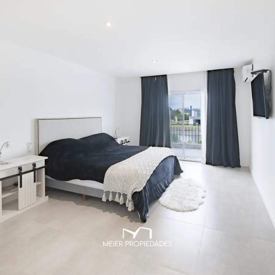 Exclusiva Residencia con Fondo a la Laguna y Muelle en Lagos de San Eliseo Lote: 193 - Imagen 15