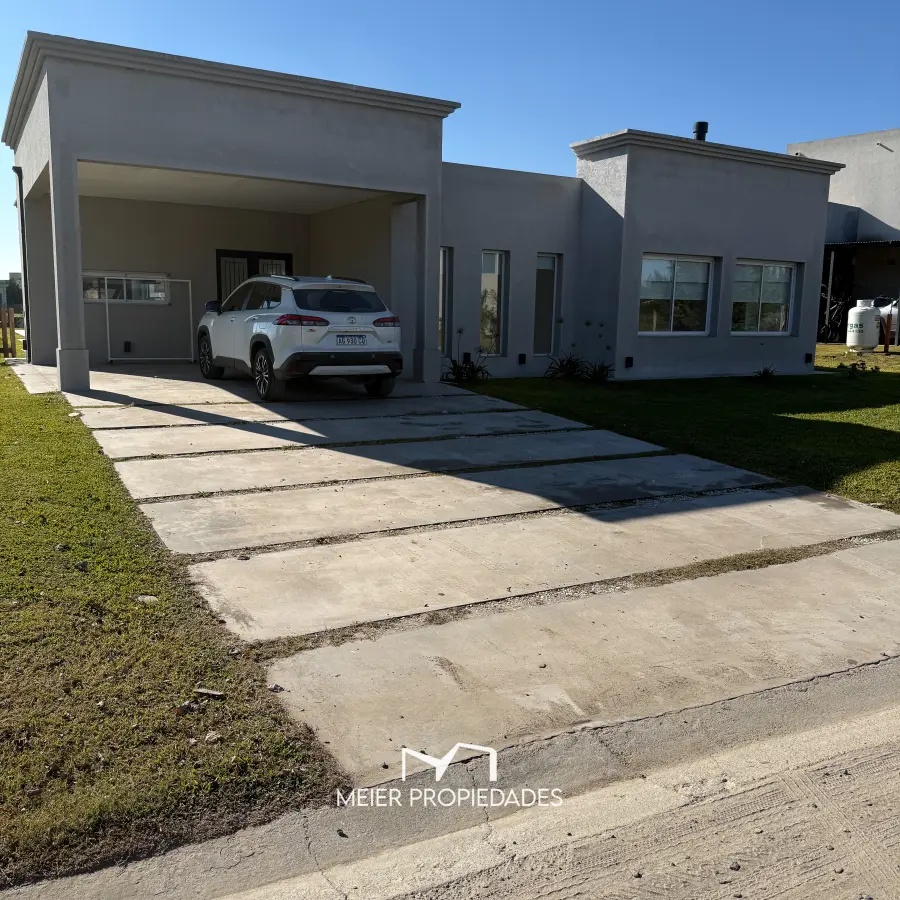 Casa con Vista Al Lago en Lagos de San Eliseo - 190 m² - Pileta - Totalmente Equipada - Imagen 2