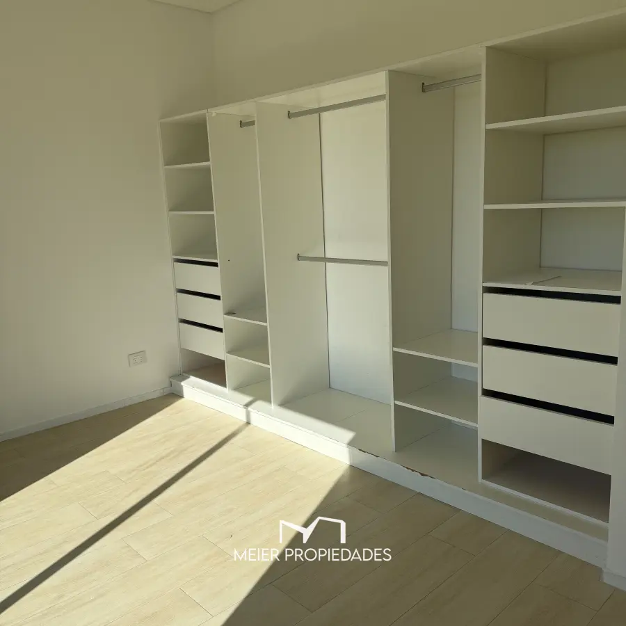 Casa con Vista Al Lago en Lagos de San Eliseo - 190 m² - Pileta - Totalmente Equipada - Imagen 7