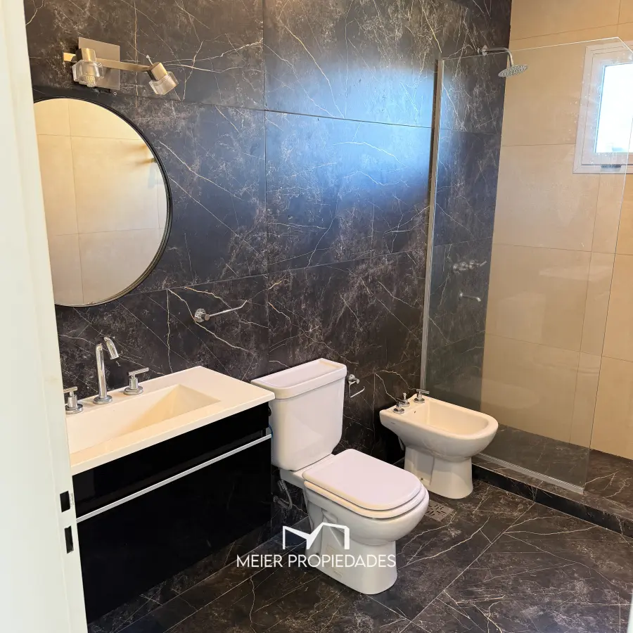 Casa con Vista Al Lago en Lagos de San Eliseo - 190 m² - Pileta - Totalmente Equipada - Imagen 11
