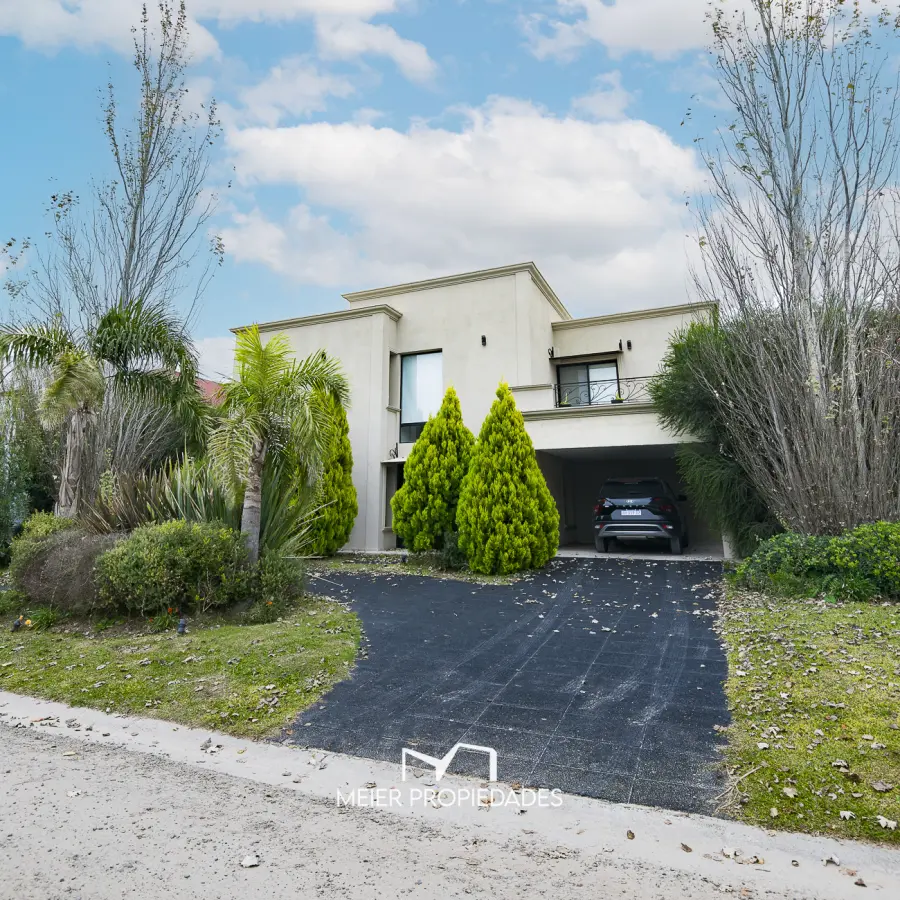Exclusiva Residencia de Categoría en "Lagos de San Eliseo" - 400m2 - Lote: 4 - Imagen 2