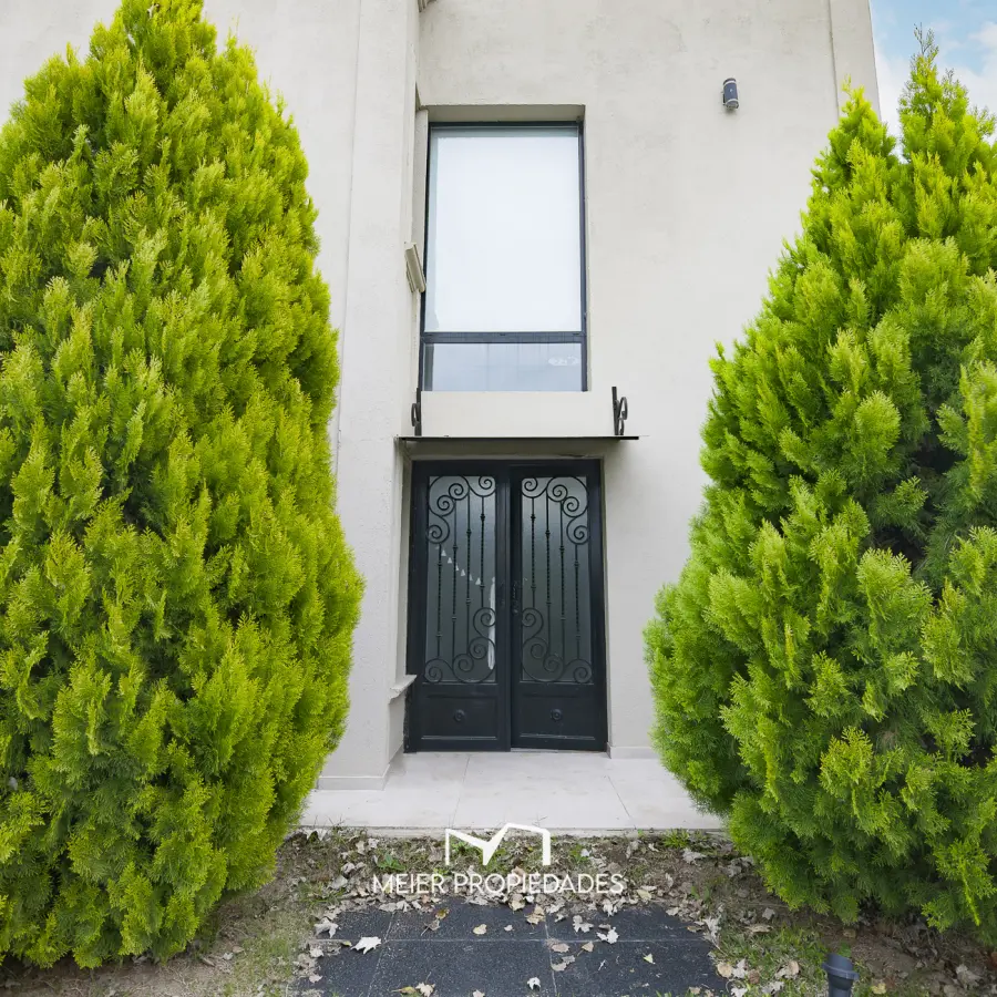 Exclusiva Residencia de Categoría en "Lagos de San Eliseo" - 400m2 - Lote: 4 - Imagen 3