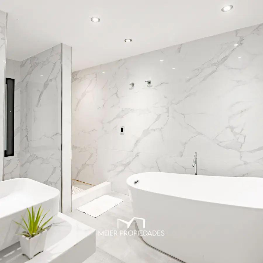 Exclusiva Residencia de Categoría en "Lagos de San Eliseo" - 400m2 - Lote: 4 - Imagen 13