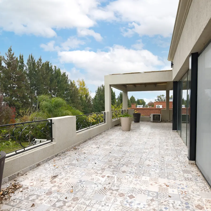 Exclusiva Residencia de Categoría en "Lagos de San Eliseo" - 400m2 - Lote: 4 - Imagen 19