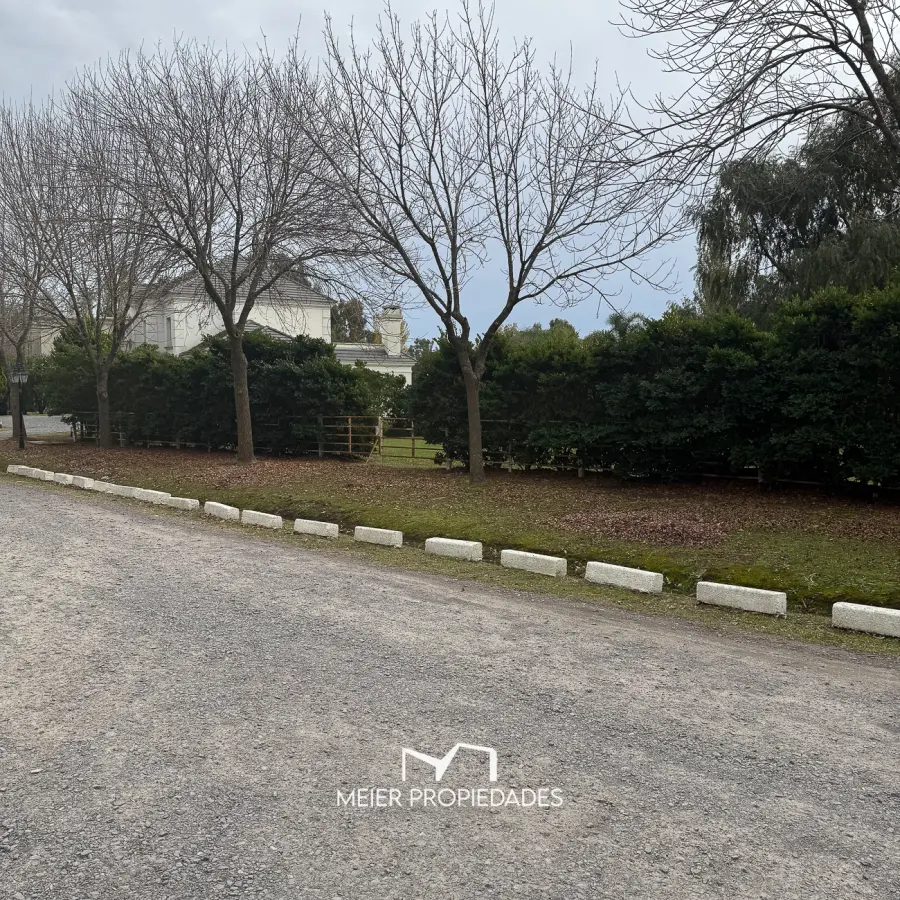 Venta de Lote en Haras del Sur I - 1593 M2 - Inmejorable Ubicacion - Imagen 5