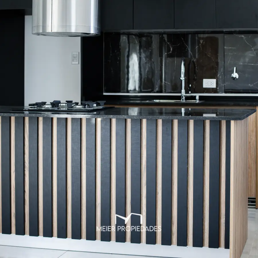 Moderna Residencia a Estrenar con Piscina y Master Suite en "El Rebenque" Canning - Imagen 3