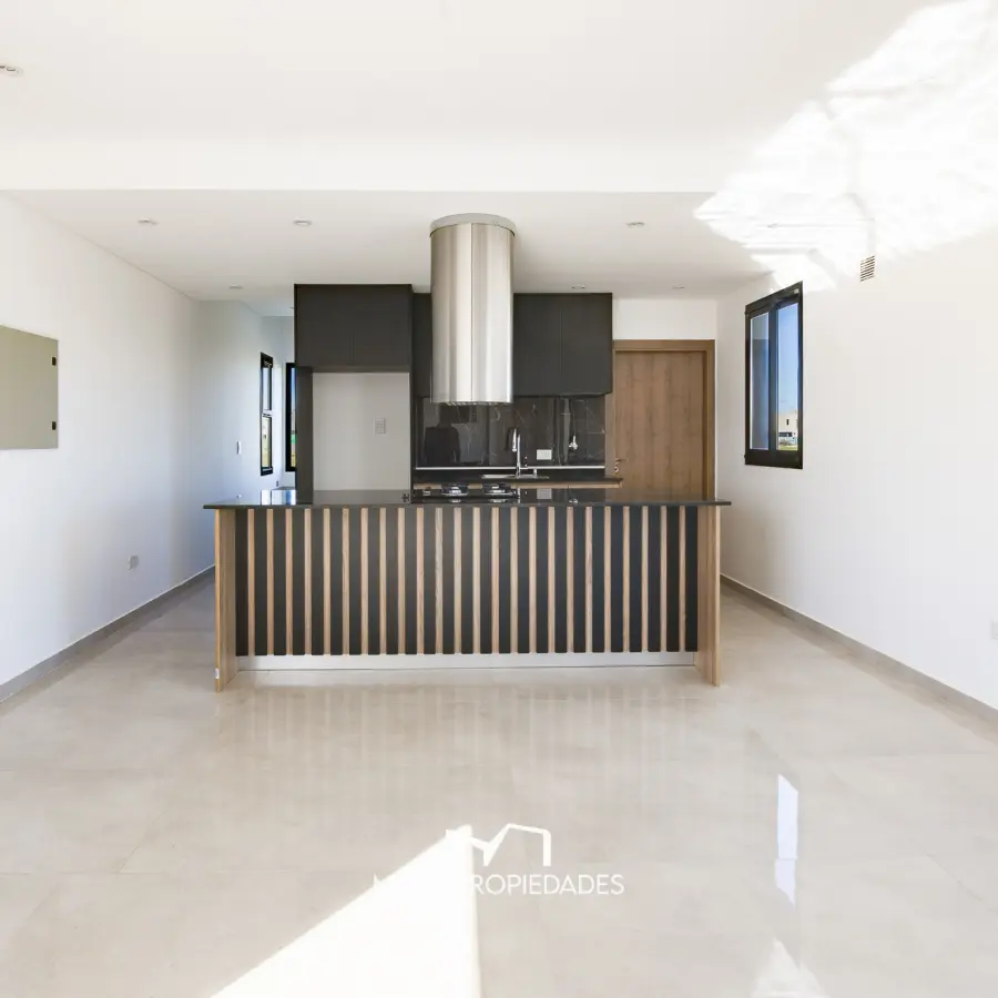 Moderna Residencia a Estrenar con Piscina y Master Suite en "El Rebenque" Canning - Imagen 5