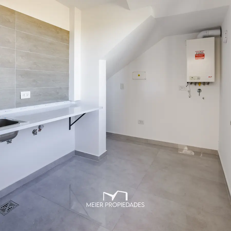 Moderna Residencia a Estrenar con Piscina y Master Suite en "El Rebenque" Canning - Imagen 8