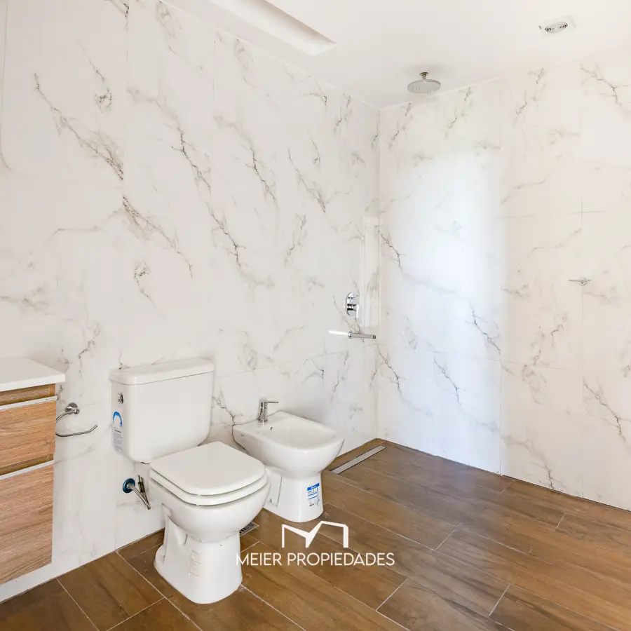 Moderna Residencia a Estrenar con Piscina y Master Suite en "El Rebenque" Canning - Imagen 16