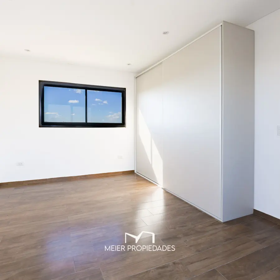 Moderna Residencia a Estrenar con Piscina y Master Suite en "El Rebenque" Canning - Imagen 19