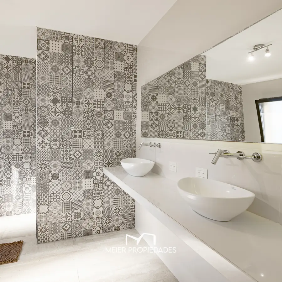 Gran Residencia de 7 ambientes 330 m² con Pileta y Galería en Lagos de San Eliseo - Imagen 18