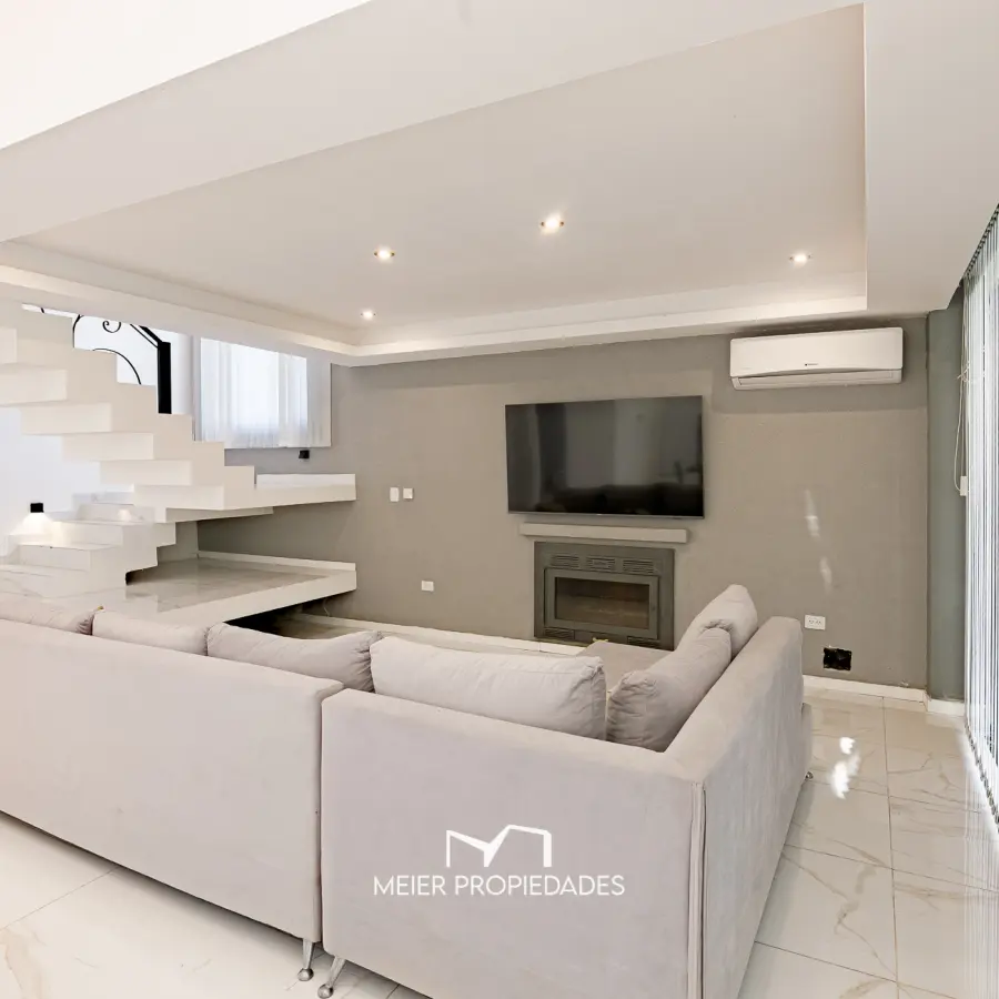 Gran Residencia de 7 ambientes 330 m² con Pileta y Galería en Lagos de San Eliseo - Imagen 26