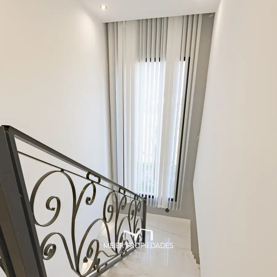 Gran Residencia de 7 ambientes 330 m² con Pileta y Galería en Lagos de San Eliseo - Imagen 27