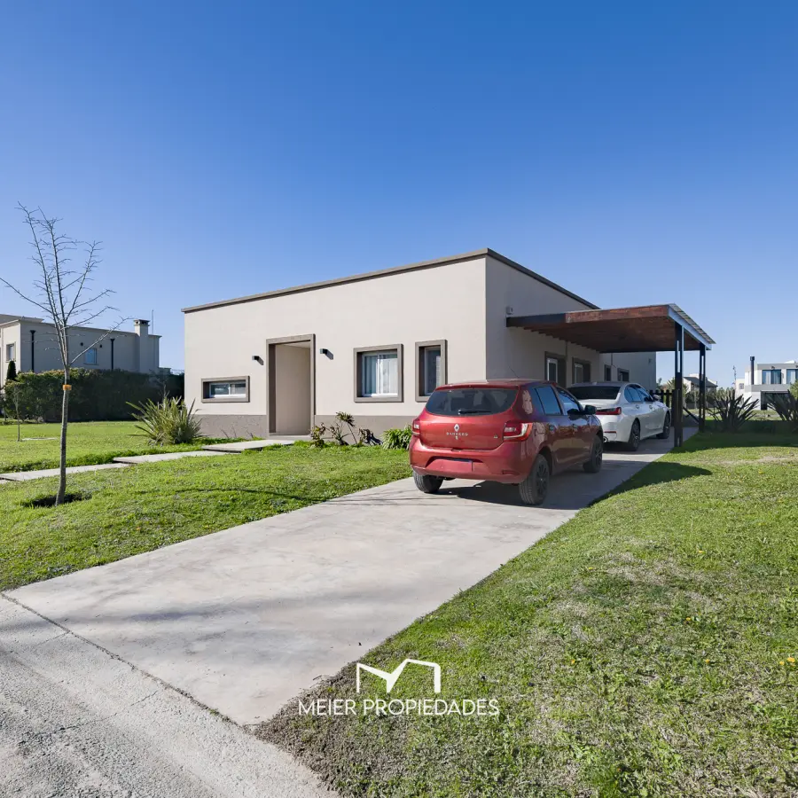 Casa de Categoría en Venta sobre el Lago en  "Lagos de San Eliseo" | 4 Dormitorios | Pileta | Lote de 800 m² - Imagen 1