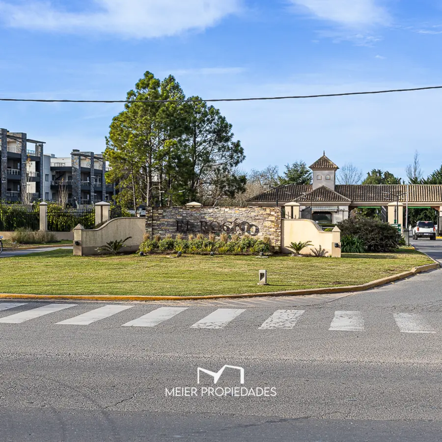 Casa de estilo clásico con 4 dormitorios, quincho, pileta y playroo en El Rocío Canning. - Imagen 14