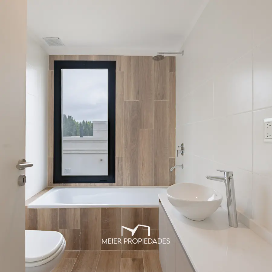 Casa a estrenar de DIseño Contemporáneo, 3 dormitorios, piscina en Lagos de San Eliseo. - Imagen 23