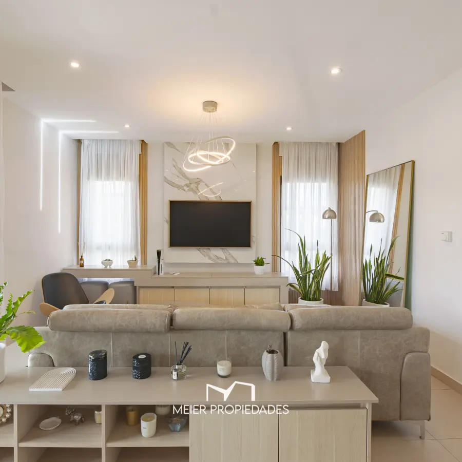 Exclusiva Residencia en Dos Plantas con Pileta y Muelle en Lagos De San Eliseo - Imagen 8