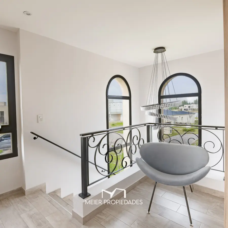 Exclusiva Residencia en Dos Plantas con Pileta y Muelle en Lagos De San Eliseo - Imagen 21