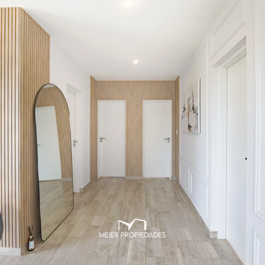 Exclusiva Residencia en Dos Plantas con Pileta y Muelle en Lagos De San Eliseo - Imagen 22